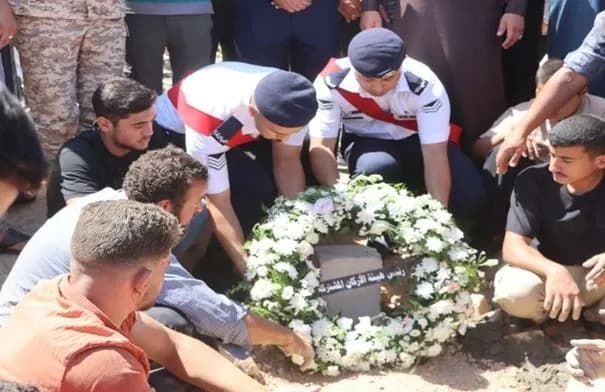 القوات المسلحة تشيّع جثامين خمسة من مكلفي خدمة العلم إثر حادث سير في جنوب المملكة