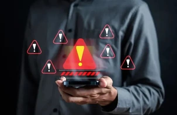 صافرات الإنذار تهتز في العقبة والمفرق مع اعتراض صواريخ إيرانية فوق الأردن