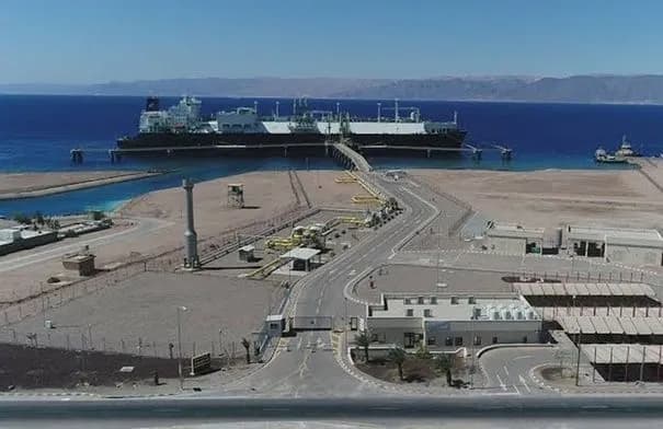 الأردن يوافق على إمداد لبنان بالغاز الطبيعي عبر باخرة العقبة وبالتعاون مع سوريا