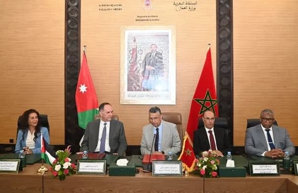 الأردن والمغرب يوقعان اتفاقية لتسليم المطلوبين قضائيًا