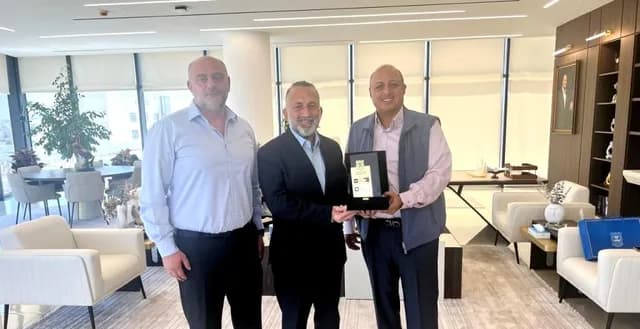 إشادات واسعة بجامعة عمان الأهلية وتخصصاتها المواكبة لسوق العمل