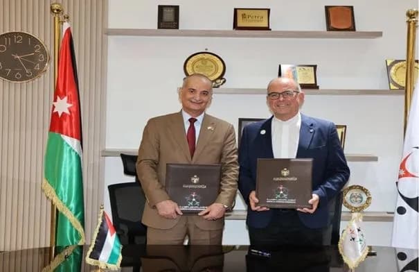 الأردن وإيطاليا توقعان مذكرة لتعزيز التعاون التعاوني