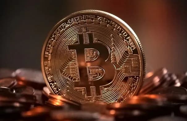 البيتكوين يتجاوز 80 ألف دولار لأول مرة منذ مايو