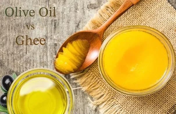 زيت الزيتون أم السمنة؟ خبير يوضح الخيار الأفضل للطهي اليومي