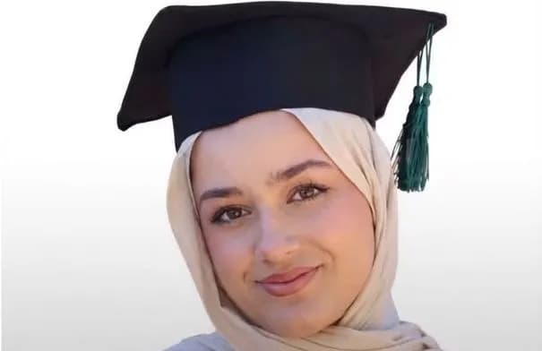 آية ياغي الأولى على المملكة في التوجيهي بمعدل 99.9% وتحلم بدراسة الطب