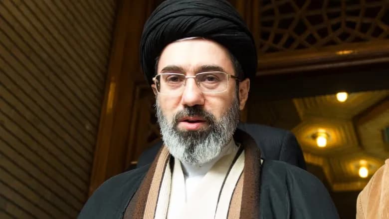 بزشكيان: التواصل مع المرشد الإيراني الجديد مجتبى خامنئي صعب للغاية