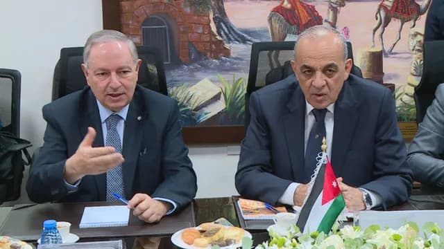 بحث أردني فلسطيني لتعزيز التكامل السياحي وتشكيل فريق عمل مشترك