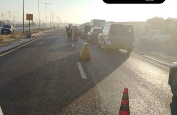 إغلاق المسرب الأيسر بعد جسر الغباوي باتجاه المفرق لأعمال صيانة