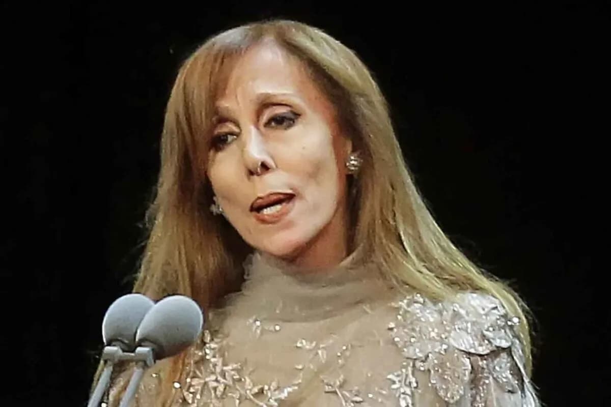 فنانون عرب يتضامنون مع فيروز بعد تصريح سيلين ديون: أيقونة لا تُقارن