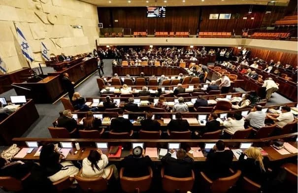 لجنة الانتخابات المركزية للكنيست تصادق على شطب القائمة العربية الموحدة