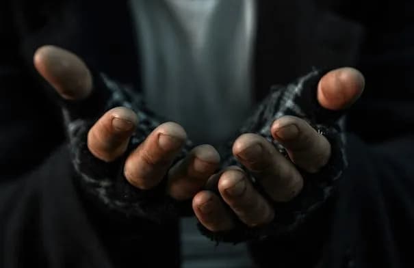 أهالي جرش يحذرون من «تسوّل منظم» على الإشارات الضوئية ويطالبون بالتدخل