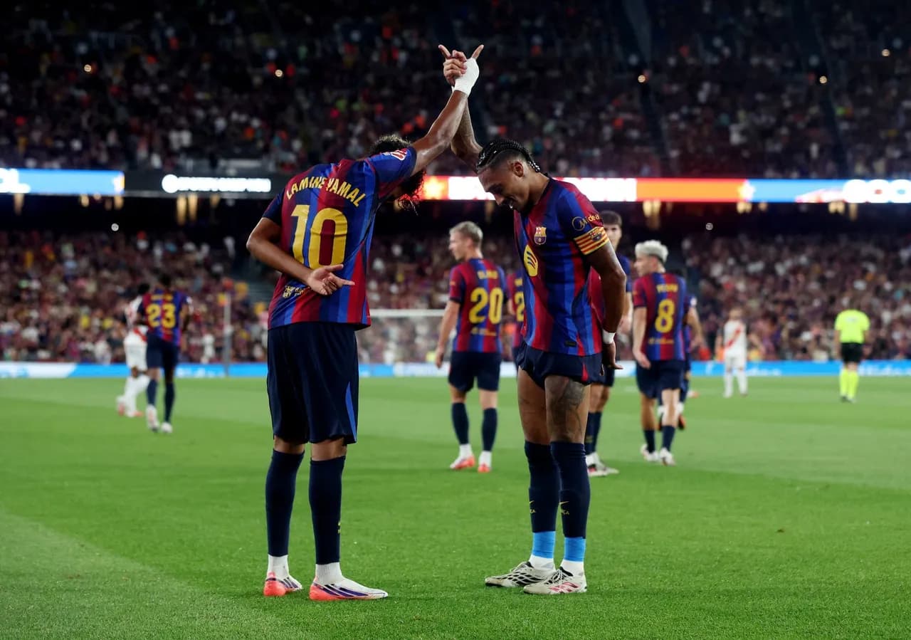 صراع صدارة الليغا يشتد: ريال مدريد وبرشلونة أمام اختبارين خارج الديار