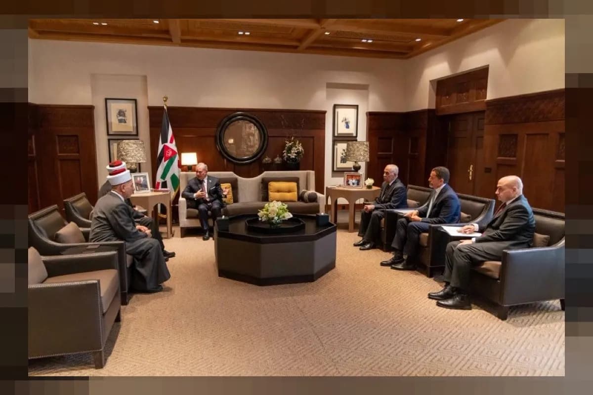 الملك يتسلم التقريرين السنويين للقضاء والمحاكم الشرعية ويؤكد مواصلة التطوير