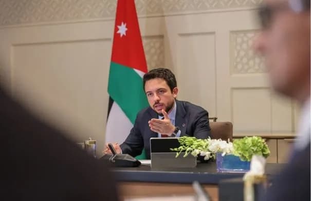 ولي العهد يوجه بتطوير تطبيق "سند" وإطلاق نسخة الأعمال