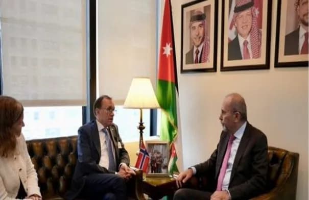 الصفدي يلتقي نظيره النرويجي على هامش الجمعية العامة للأمم المتحدة